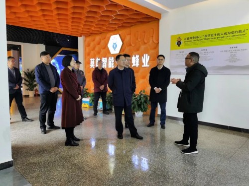 堅守初心做事業，為甜蜜生活而奮斗