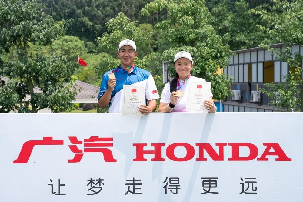 逆轉(zhuǎn)勝 羅紹鈞禤亭婷分獲&ldquo;廣汽Honda&middot;2022中國(guó)業(yè)余公開賽&rdquo;揭幕站各組別冠軍