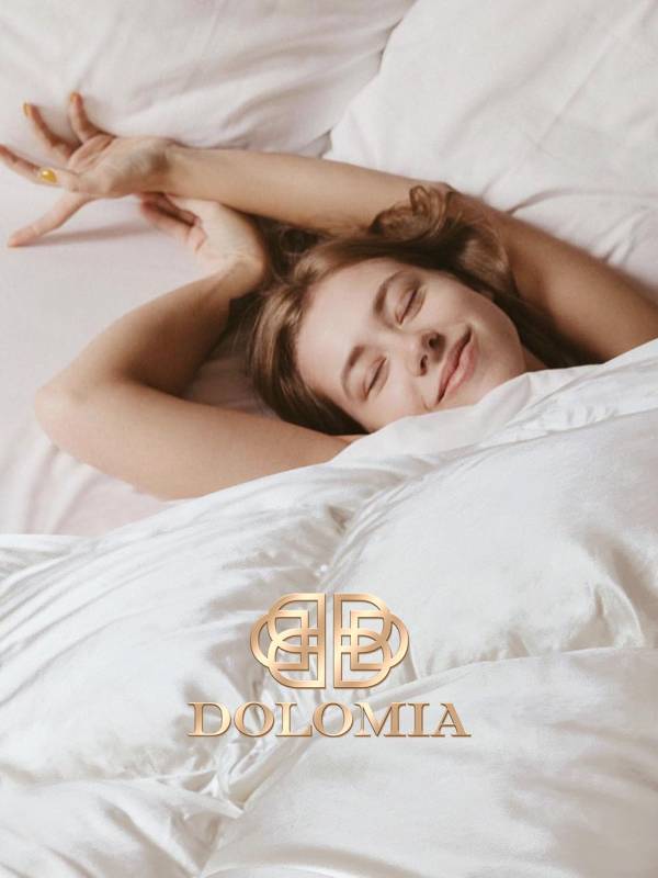保持高品質(zhì)的重奢凝膠枕DOLOMIA，每款均滲透著手工精細(xì)、素質(zhì)卓越的精品藝術(shù)