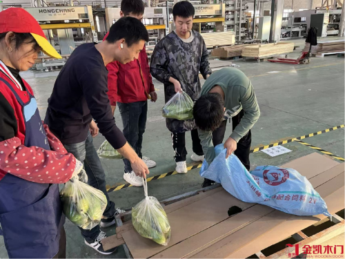 浙江金凱門業：深秋玉米遞暖意，守護每一位堅守者